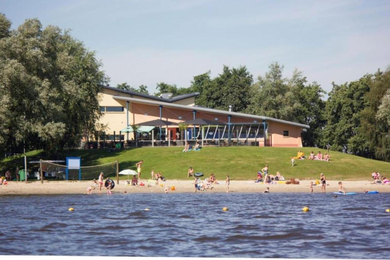 Вилла Kajuit423 6Pers 5Sterren Vakantiepark Bergumermeer Aan Het Water In Friesland Met Zwembad Suameer Экстерьер фото